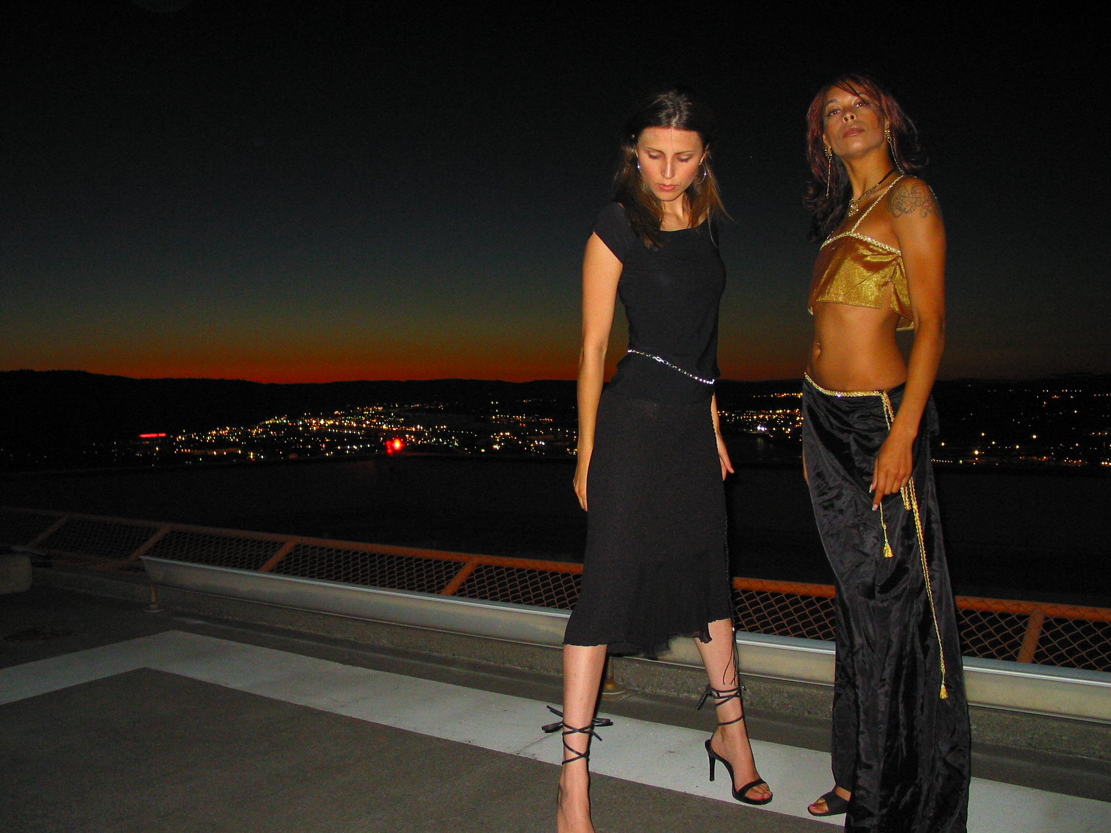Photoshoot. Venue: Helipad, roof top US Bancorp Tower. Photographer: Tod Hunter Foulk